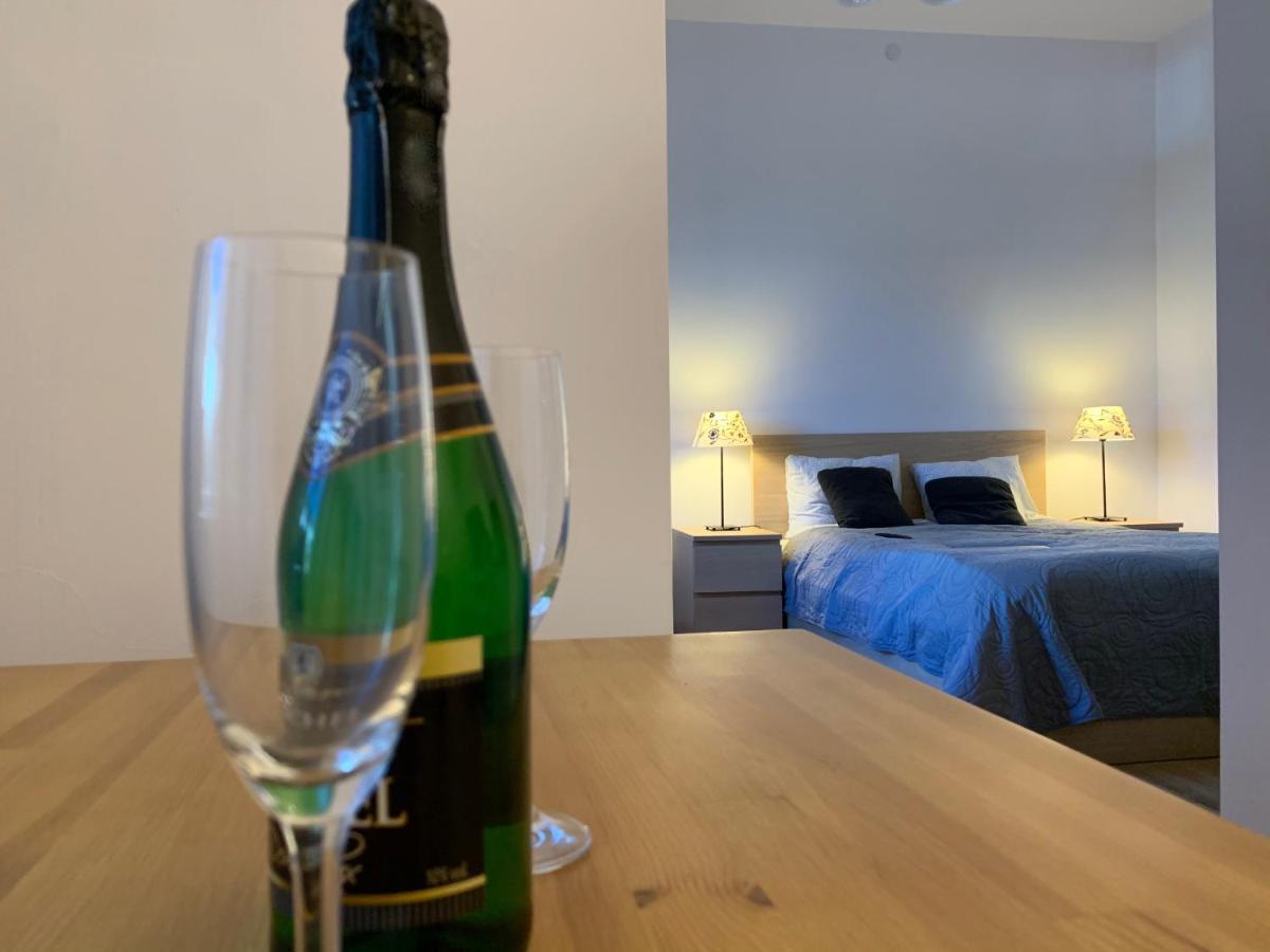 Marszalka 28 Apartment Jelenia Gora Luaran gambar